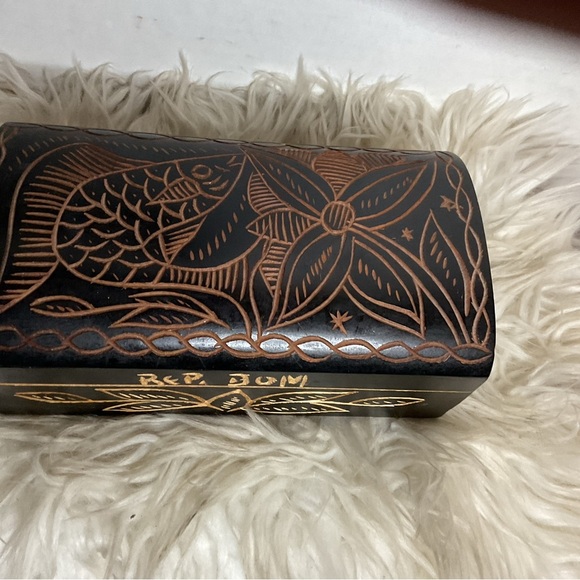 Handcrafted Black and Brown Decorative Box - Picture 2 of 11